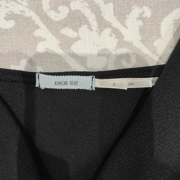 UO BLACK CROSSOVER ROMPER - Picture 4 of 4